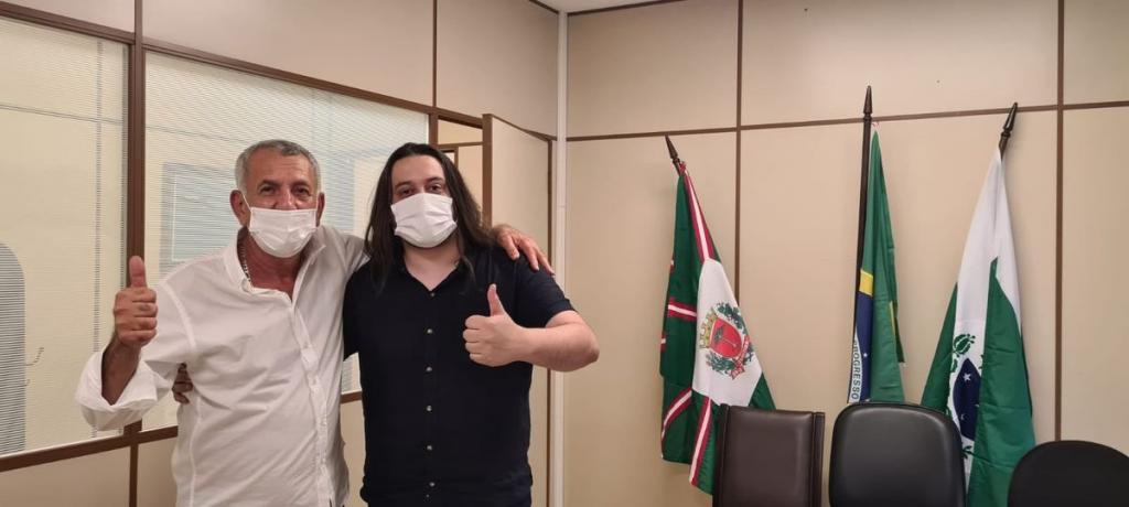PREFEITO MILTON EM AUDIÊNCIA COM IAN LUCENA SONDA, CHEFE DE GABINETE DO SECRETÁRIO ESTADUAL DE SAÚDE
